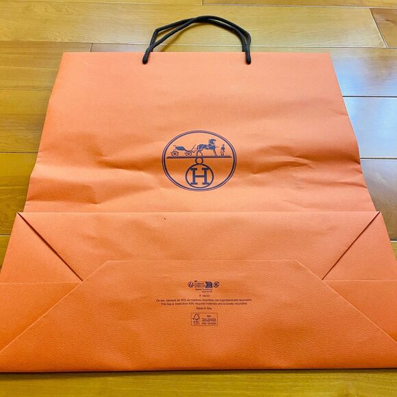 Hermes Paper Shopping Bag - large (18.5" x 16.5" x 6.75") [I] - Picture 5 of 5